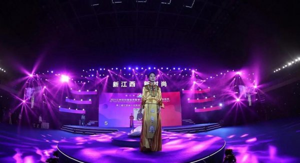 鸭鸭羽绒服产地在哪里