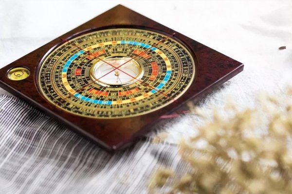 评分最高的风水经典小说