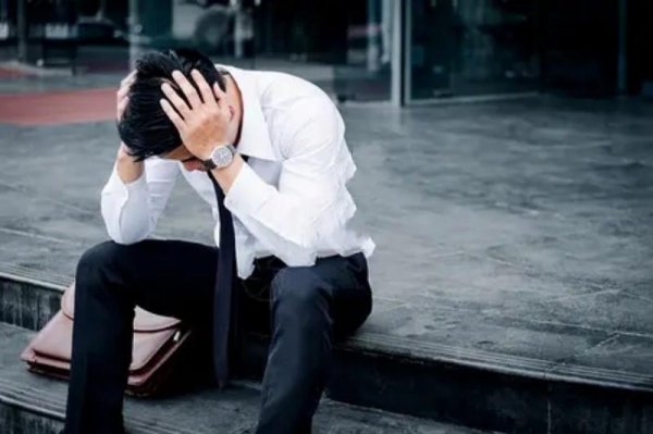 没钱也不想上班的人什么心态