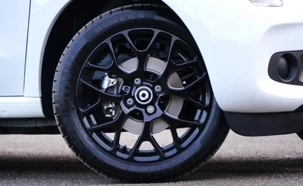 起步打方向咯噔一声已解决