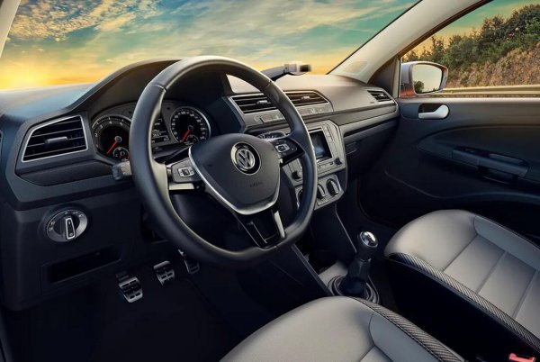 起步打方向咯噔一声已解决