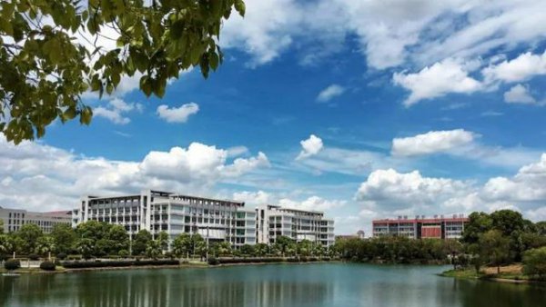 湖南理工学院是一本吗