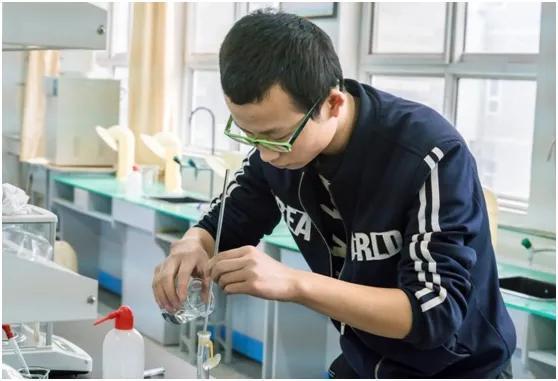 应用化工技术专业学什么内容