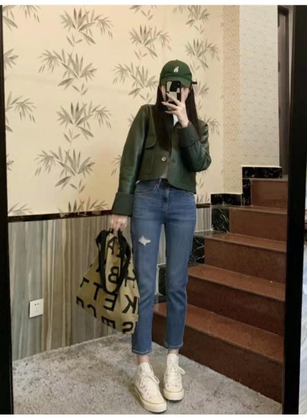 小脚裤适合穿什么鞋好看