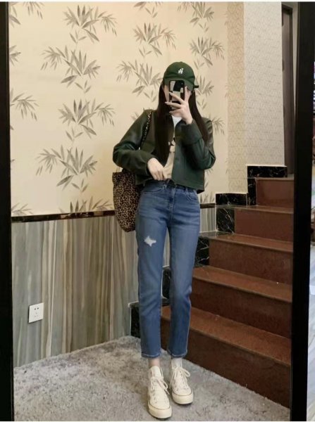 小脚裤适合穿什么鞋好看