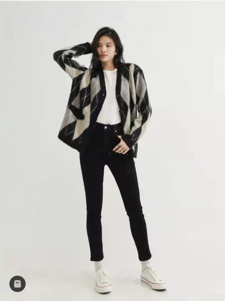 小脚裤适合穿什么鞋好看