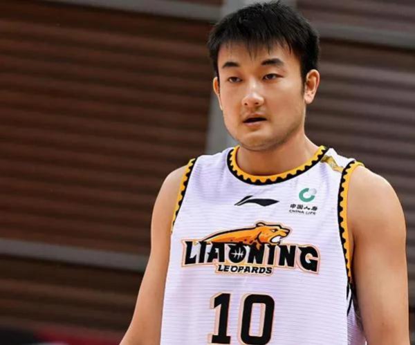 胆哥丛明晨个人资料简介