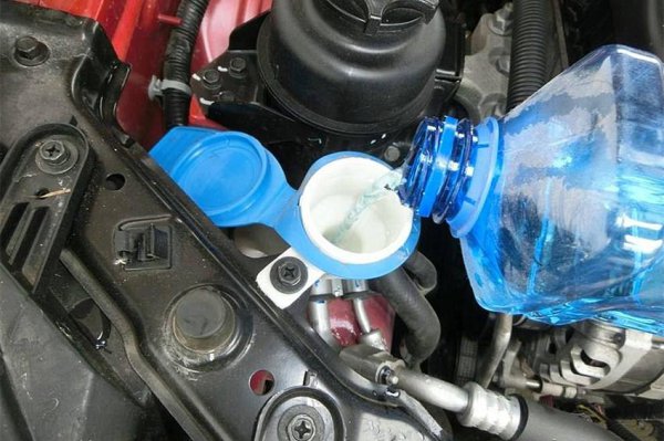 玻璃水能用自来水代替吗