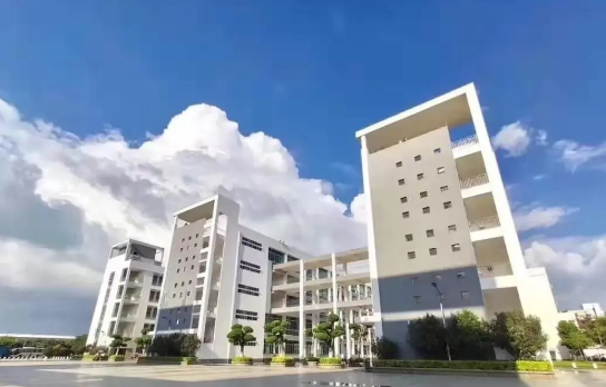 广州工商学院是大专还是本科