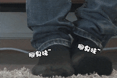 穿拖鞋脚为什么酸臭