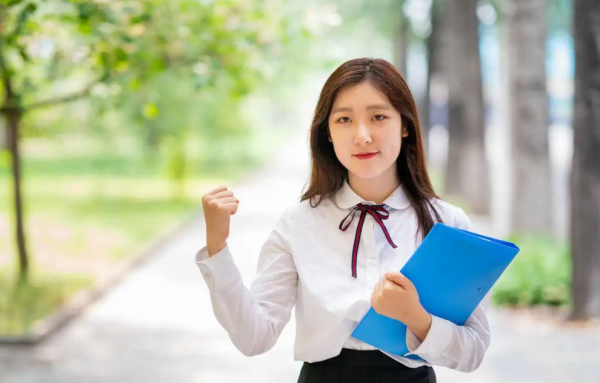 女孩子就业率高的专业有哪些