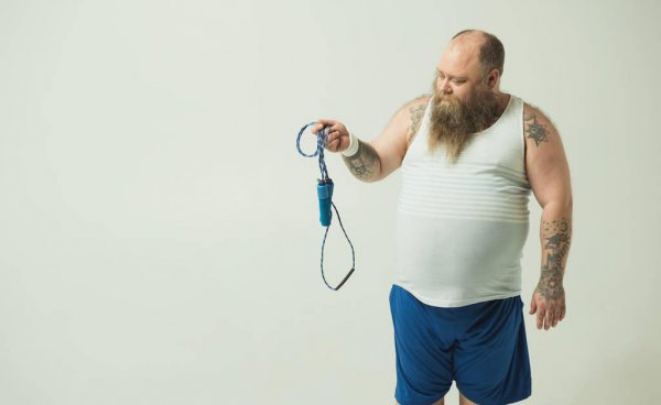 一天跳200个跳绳坚持一个月