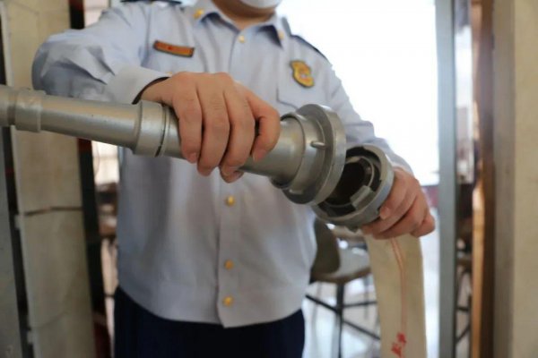 灭火器的使用方法及步骤