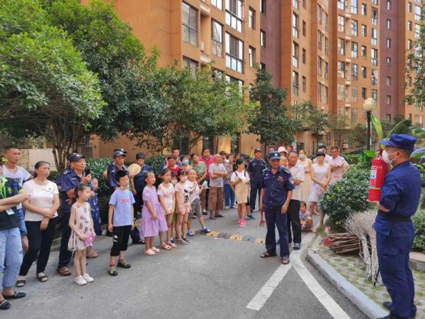 灭火器的使用方法及步骤