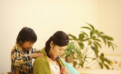 不孝顺父母的人会遭到哪些报应 对爹妈不孝心术不正有果报