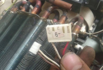 空调一开就跳闸怎么回事 家里空调经常跳闸原因及解决方法