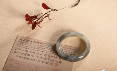 玉镯碎了怎么处理最好最吉利 碎了的玉手镯最佳处理方式