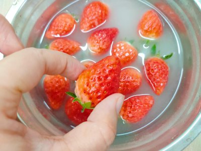 怎样清洗草莓最干净 3个清洗草莓干净能吃的妙招