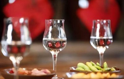 什么白酒比较好喝而且价格不高 口感好又不贵白酒推荐