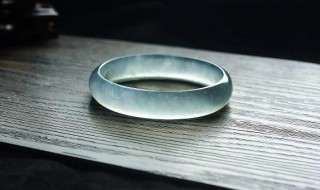 紫檀手串怎么养护 紫罗兰手串保养方法