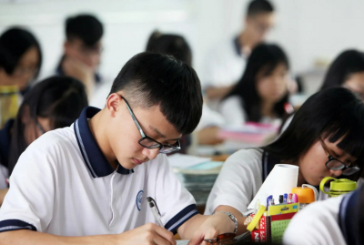 女孩子就业率高的专业有哪些 适合女生选择的四大专业