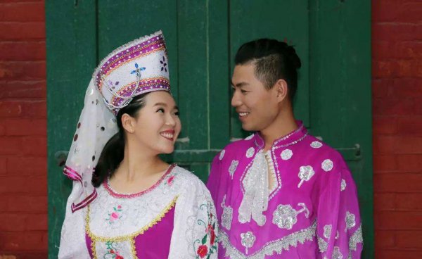 中国56个民族哪个人口最少