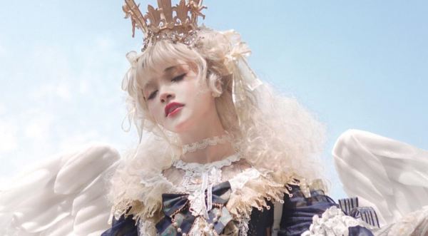 女生戴choker是什么意思