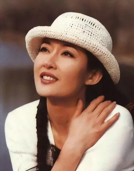 盖丽丽个人简历