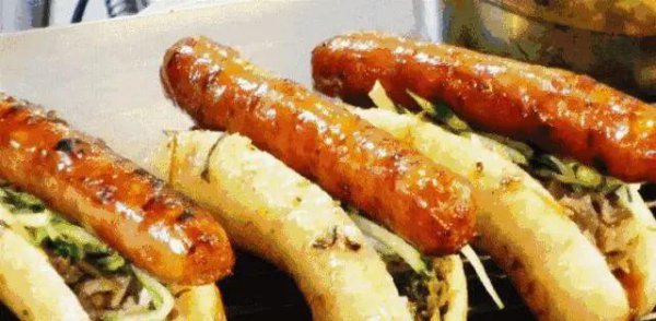 大肠包小肠是什么意思