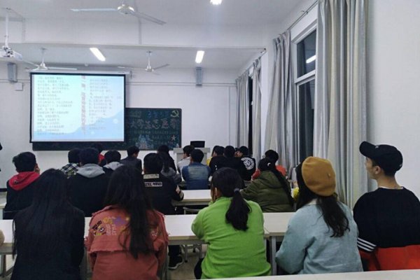 清考是什么意思