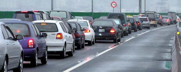 未满一年上高速扣12分