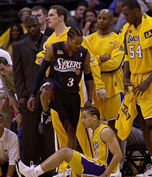 艾弗森是哪一个球队的球员