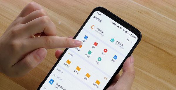 手机用久了内存不足怎么处理