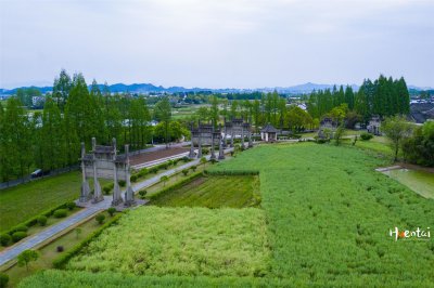徽州牌坊群在哪里 安徽棠樾村全国唯一的七连座牌坊群