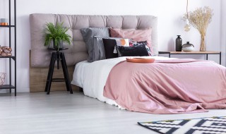 实木卧室怎么选择 实木床怎么选购