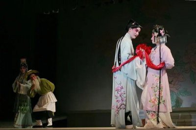 牡丹亭的作者是谁 汤显祖根据什么故事创作了戏剧牡丹亭