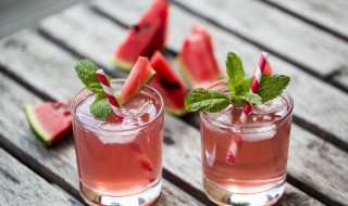 西瓜汁要加水榨吗 西瓜汁要不要加水榨呢
