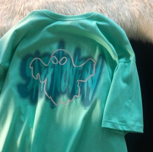 绿色上衣搭配什么颜色下装 绿色上衣与什么颜色比较搭