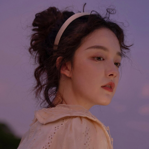 和善却有距离感的女孩是什么样的