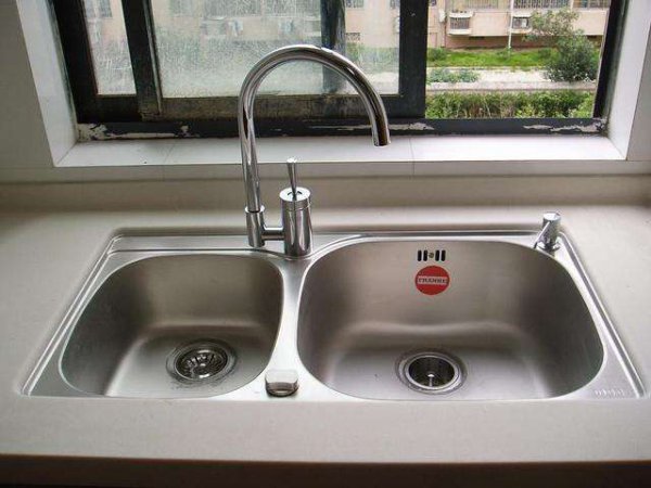 厨房下水道除臭最简单的方法