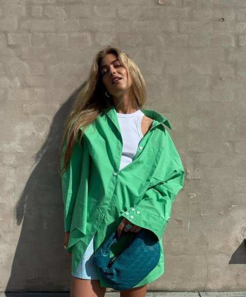 夏天穿长袖衬衫奇怪吗