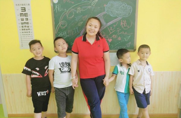 对待特别调皮的女孩子怎么办