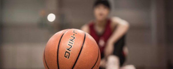 高铁可以带篮球吗