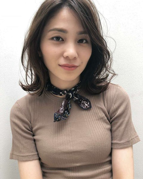 白发染什么颜色最好