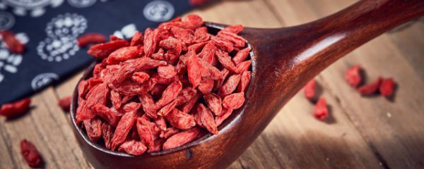 隔夜泡的枸杞能喝吗