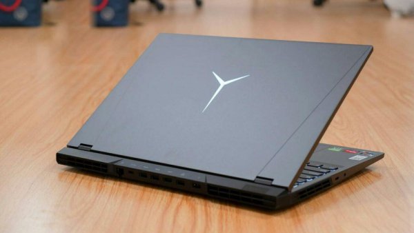 联想y9000p与r9000p哪个好