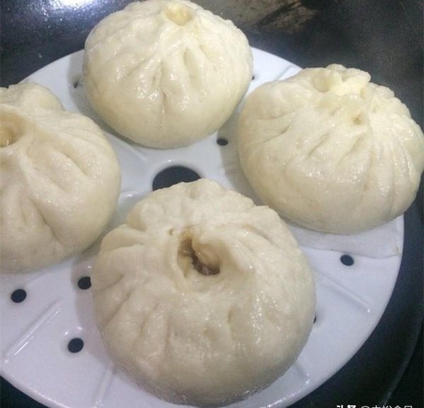 1提2推3转包子的提褶方法