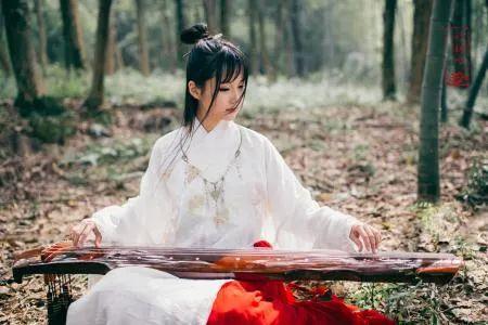 暗示想念某人的诗词