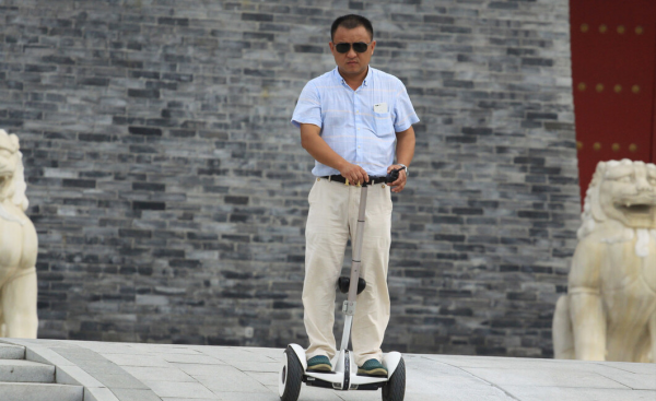 不用上牌的电动车