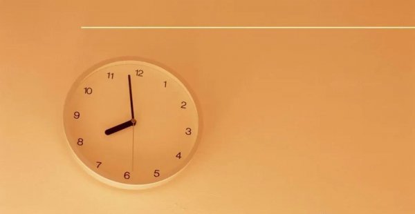 一个已婚男人对已婚女动情的表现